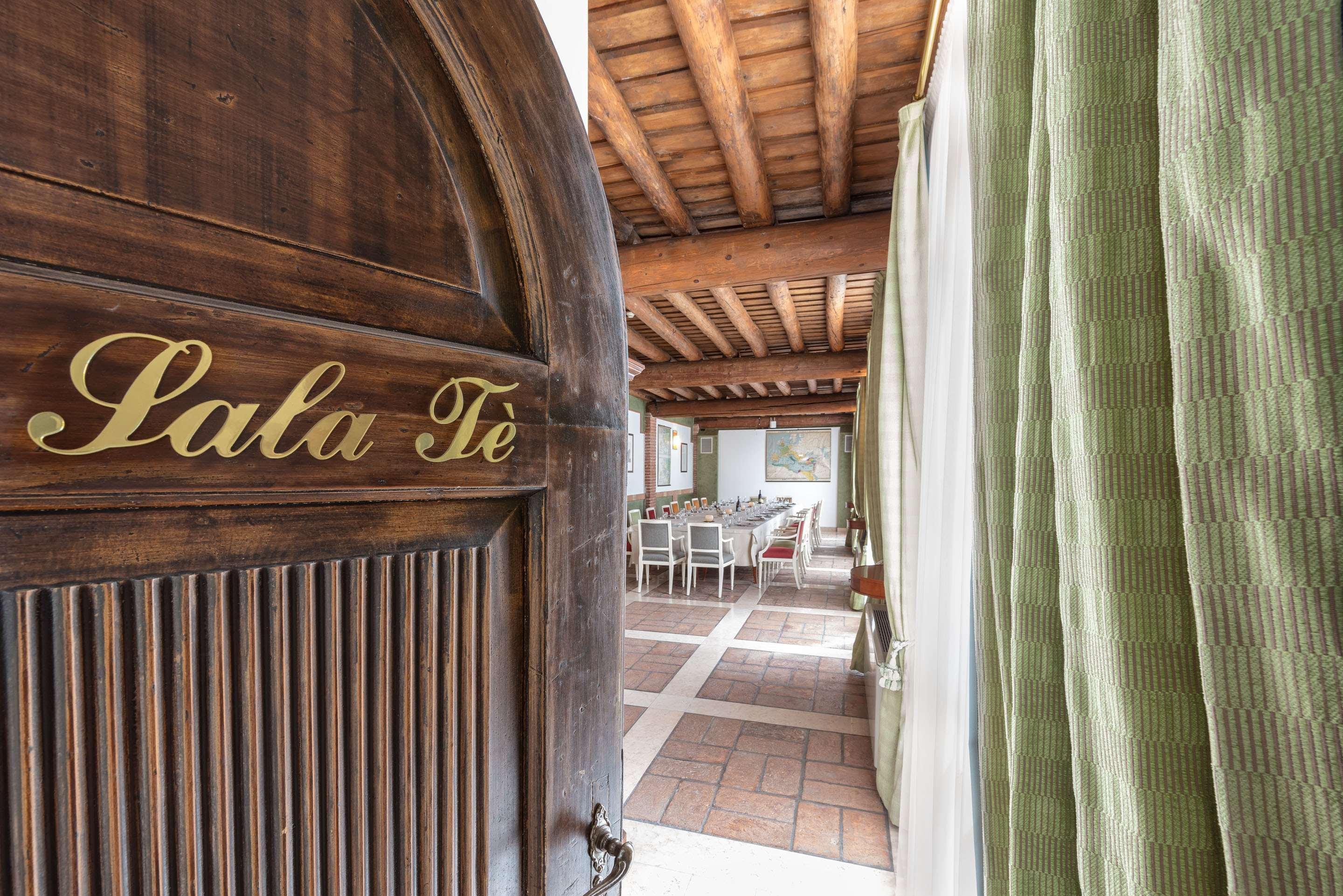 Hotel Villa Malaspina Castel d'Azzano Ngoại thất bức ảnh