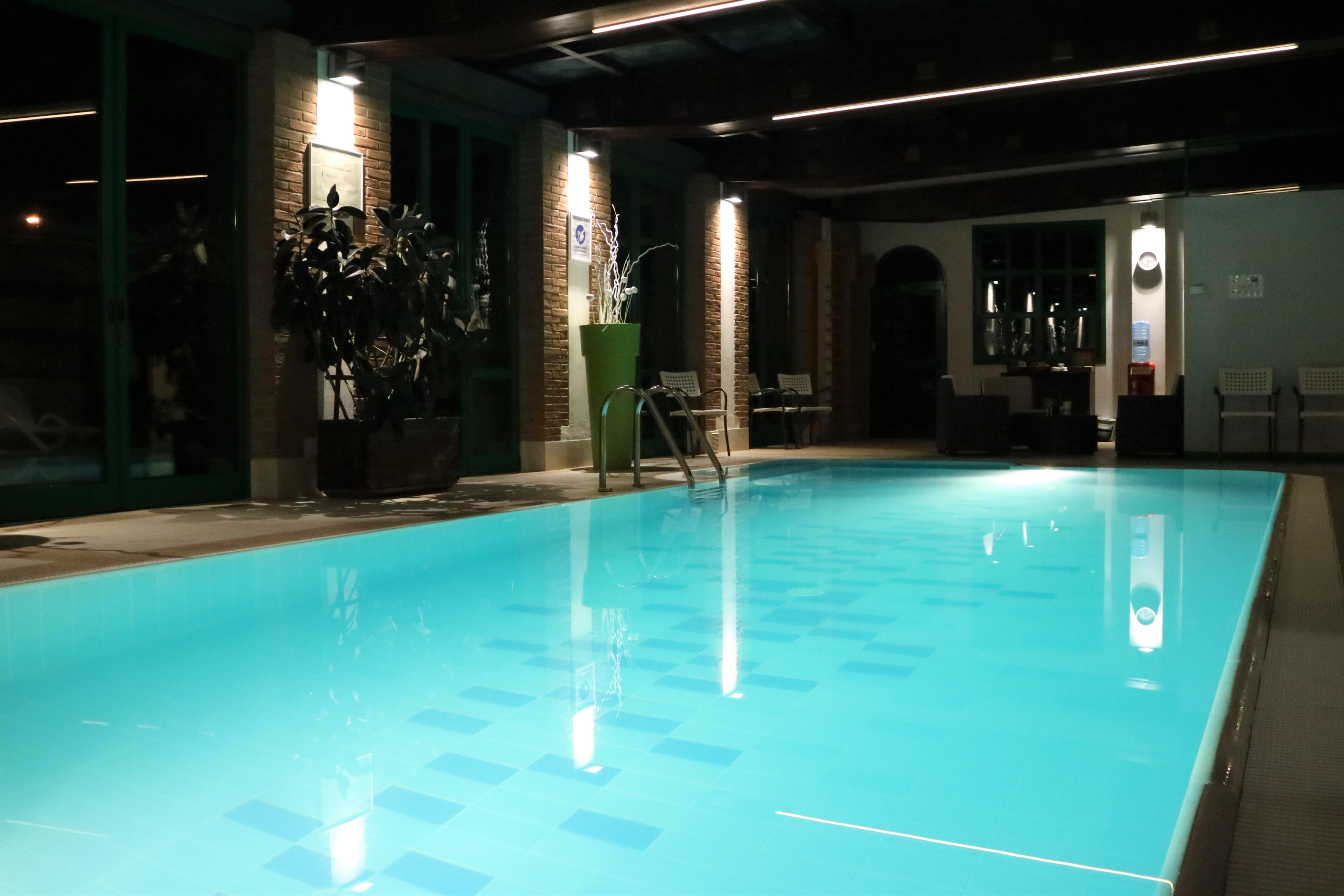 Hotel Villa Malaspina Castel d'Azzano Ngoại thất bức ảnh