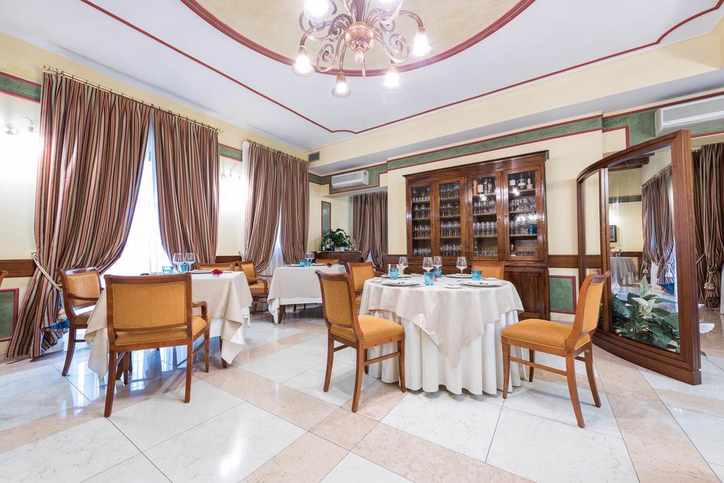 Hotel Villa Malaspina Castel d'Azzano Ngoại thất bức ảnh